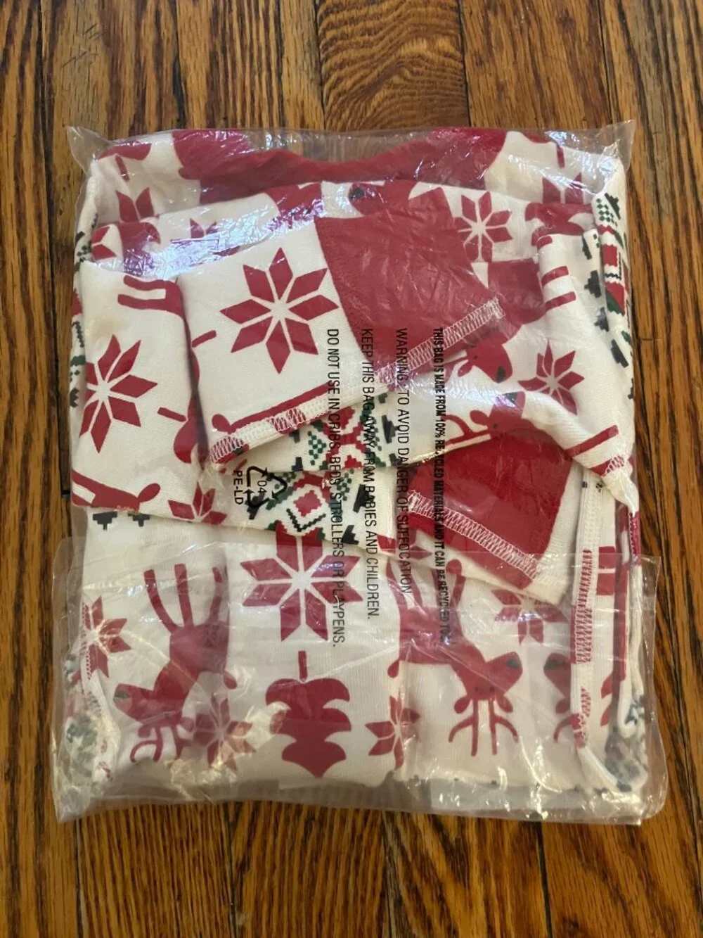 NEW WITH TAGS Holiday Dear Deer HannaJams™ Pajama Set